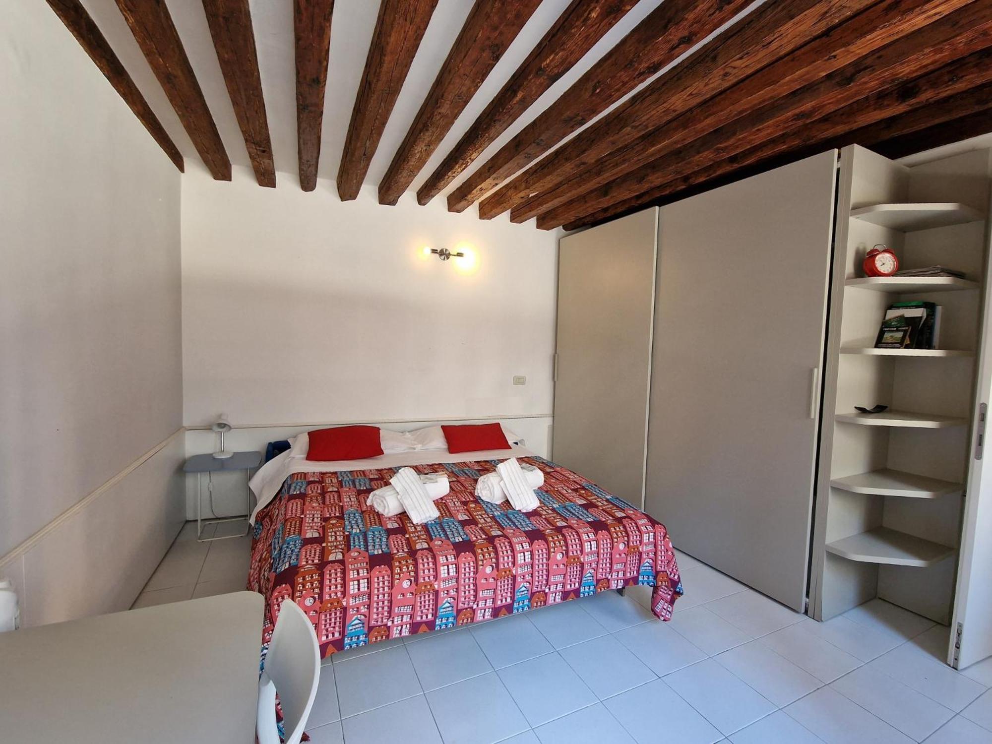 Veneziacentopercento Apartments & Rooms Εξωτερικό φωτογραφία