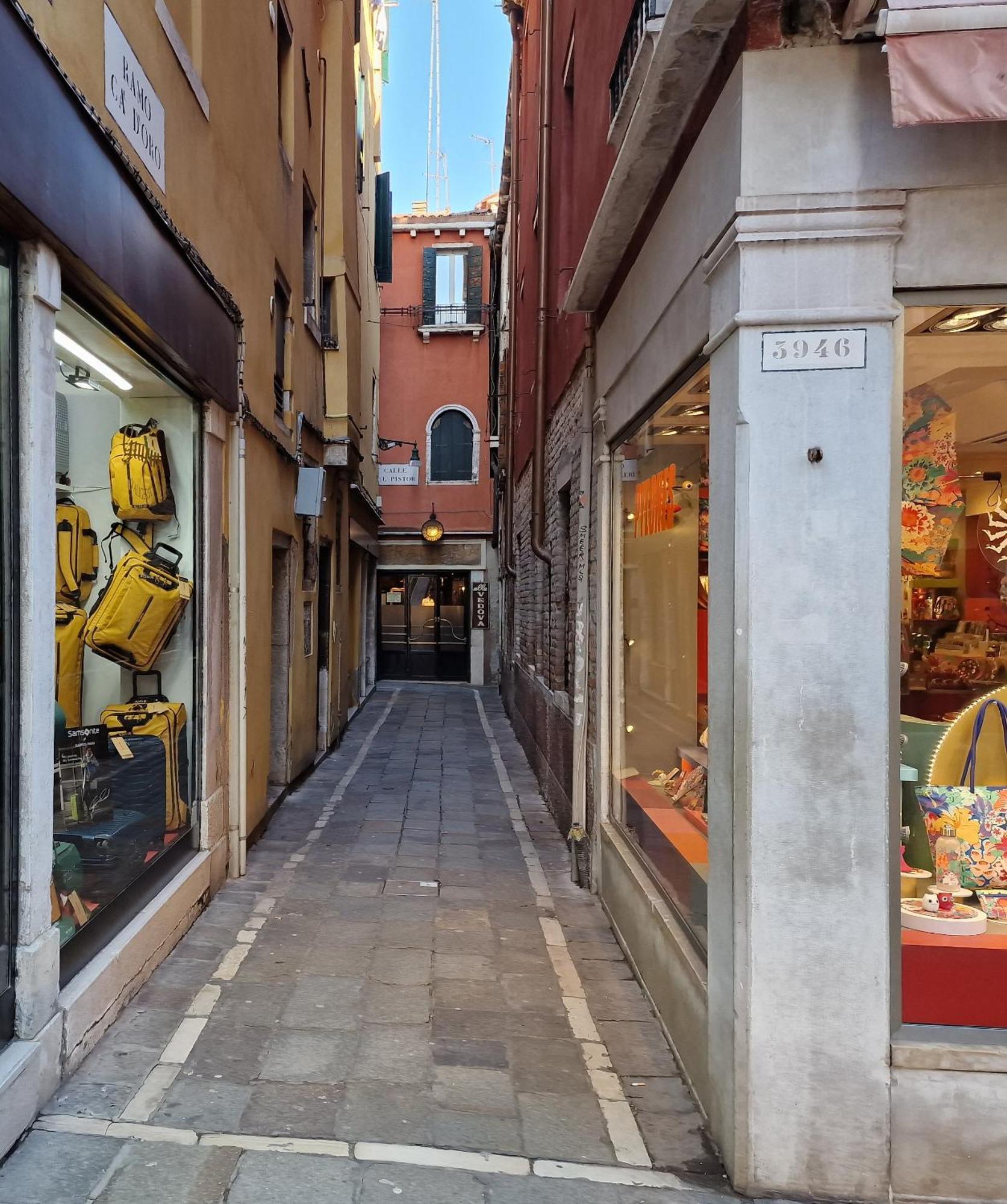 Veneziacentopercento Apartments & Rooms Εξωτερικό φωτογραφία